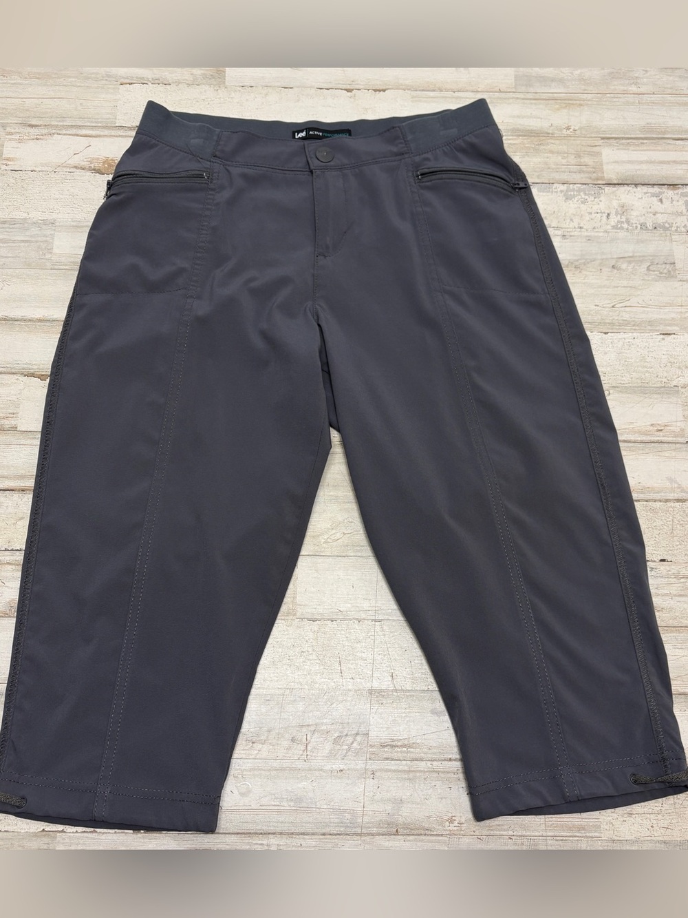 Lee Active Performance Crop Capri Pants Gray Women’s Size 4 Petite Stretch